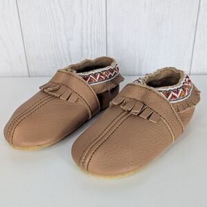 Minnetonka Moccasins Toddler Size 6 Leather Slipper Shoes with Elastic